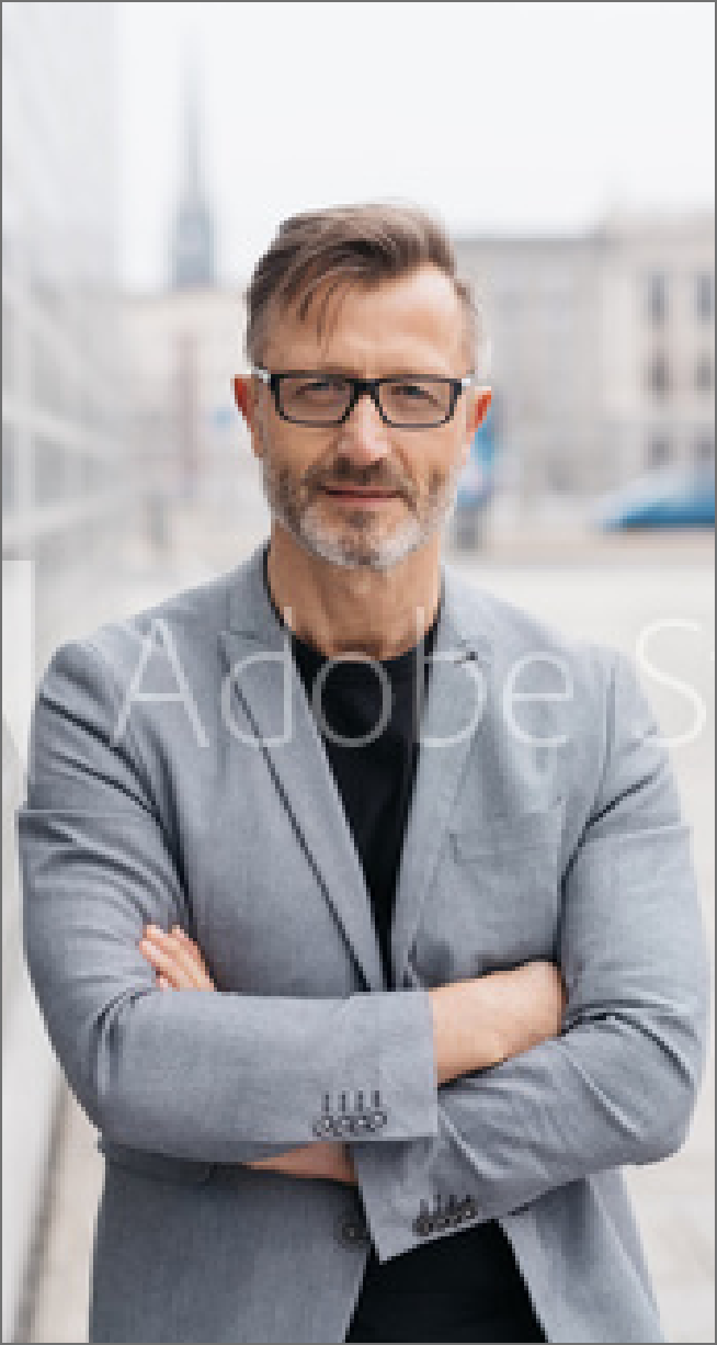 MICHAEL MUSTERMANN|GESCHÄFTSFÜHRER